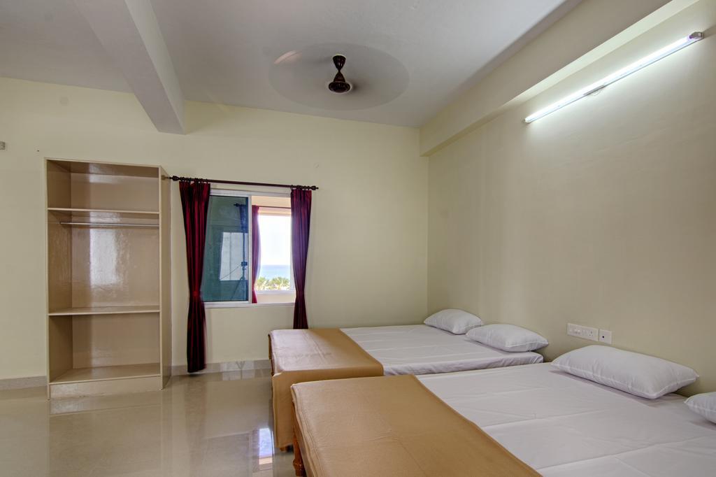 กาเนช บีช รีสอร์ต Hotel ปอนดิเชอรี ห้อง รูปภาพ